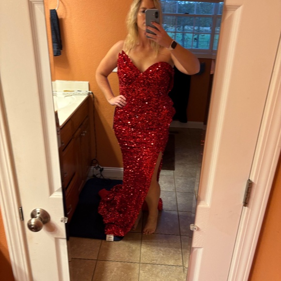 NWOT Portia & Scarlett Red sequin dress - Picture 1 of 3